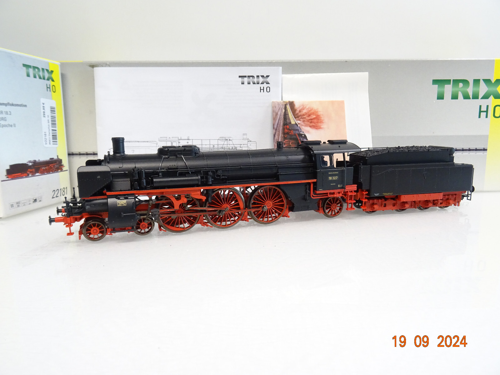 Trix H0 22181 Dampflok BR 18 327 Rheingold der DRG Digital LED Top in OVP LE6030