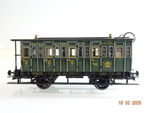 Trix H0 23725 Abteilwagen 3.Kl./Postabt. der K.Bay.Sts.B. in OVP PR6087 – Bild 3