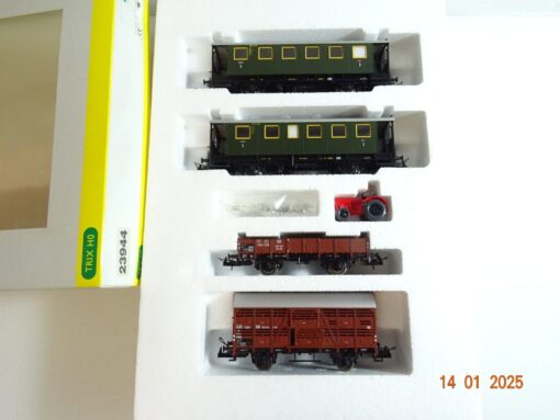 Trix H0 23944 Nebenwagen Set mit Traktor in OVP PR5306