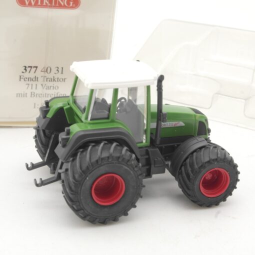 Wiking 1:87 3774031 Fendt 711 Vario mit Breitreifen in OVP RR3143 – Bild 3