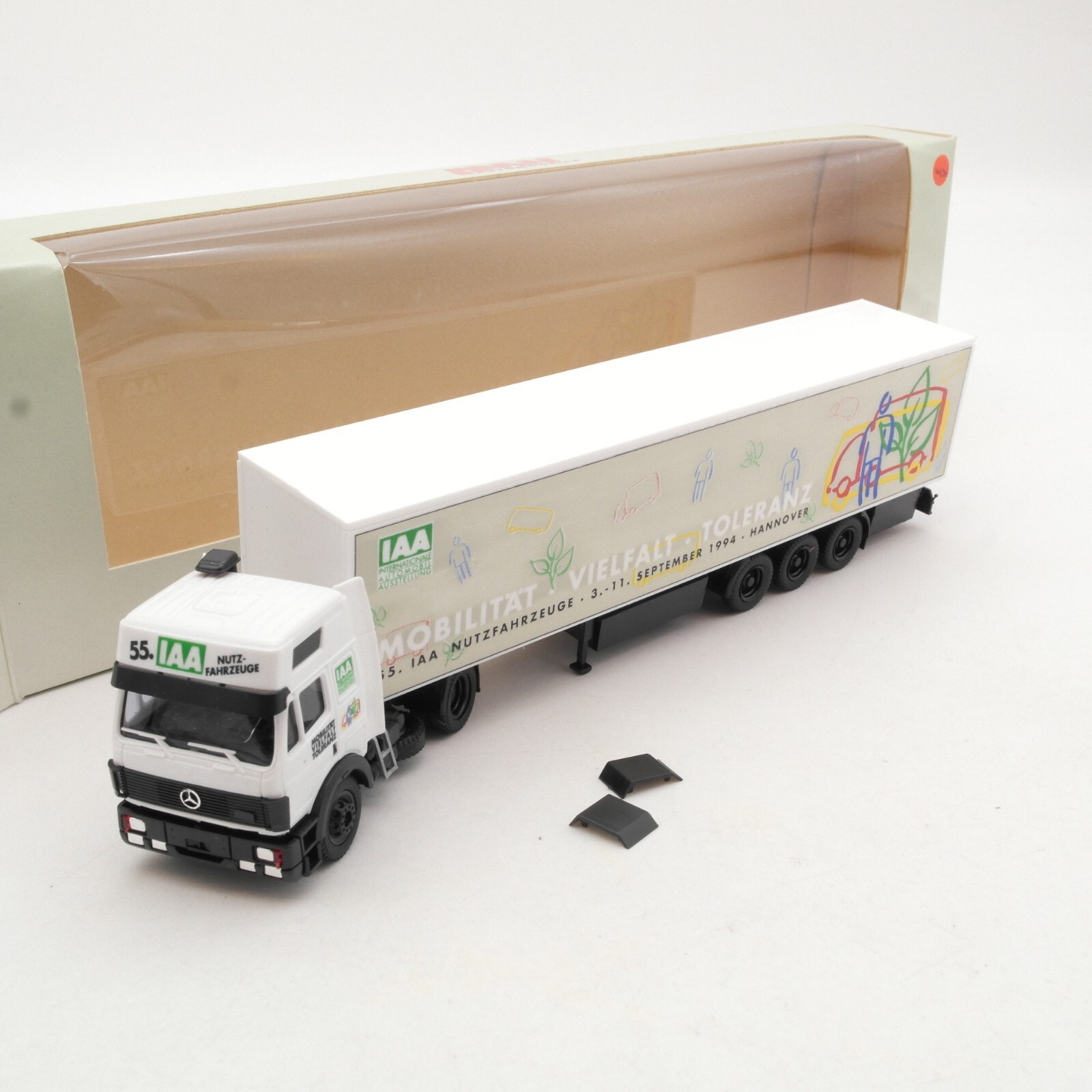 AMW / AWM 1:87 Nr.: 50150 Mercedes Benz SK Sattelzug IAA 1994, in OVP RA7783