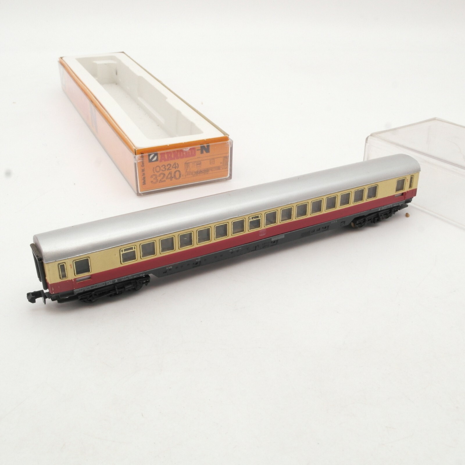 Arnold N Personenwagen 1. klasse der DB in EVP RA5657