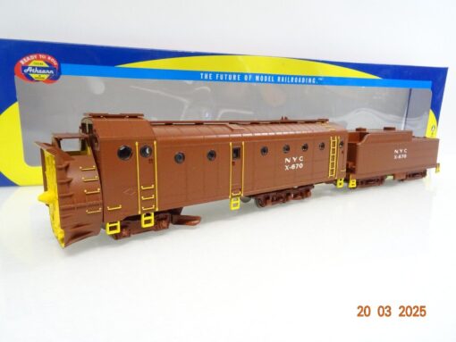 Athearn H0 ATH93806 US Schneeschleuder X-670 mit Tender NYC in OVP LE9543
