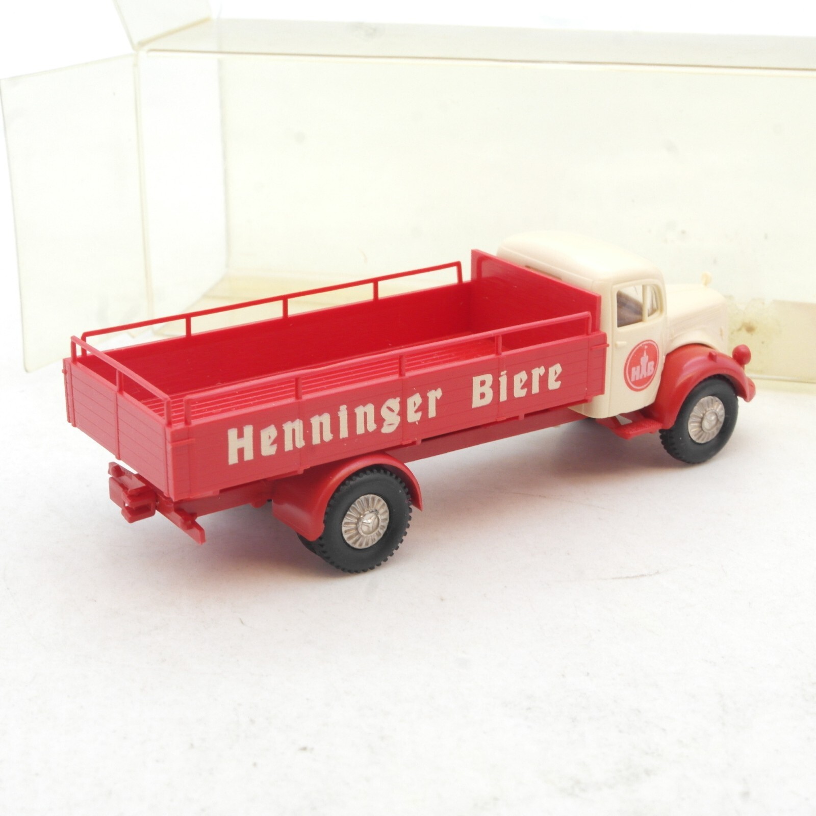 Brekina 1:87 MB L 311 Pritschen LKW Henninger Biere in EVP RG1891 – Bild 3