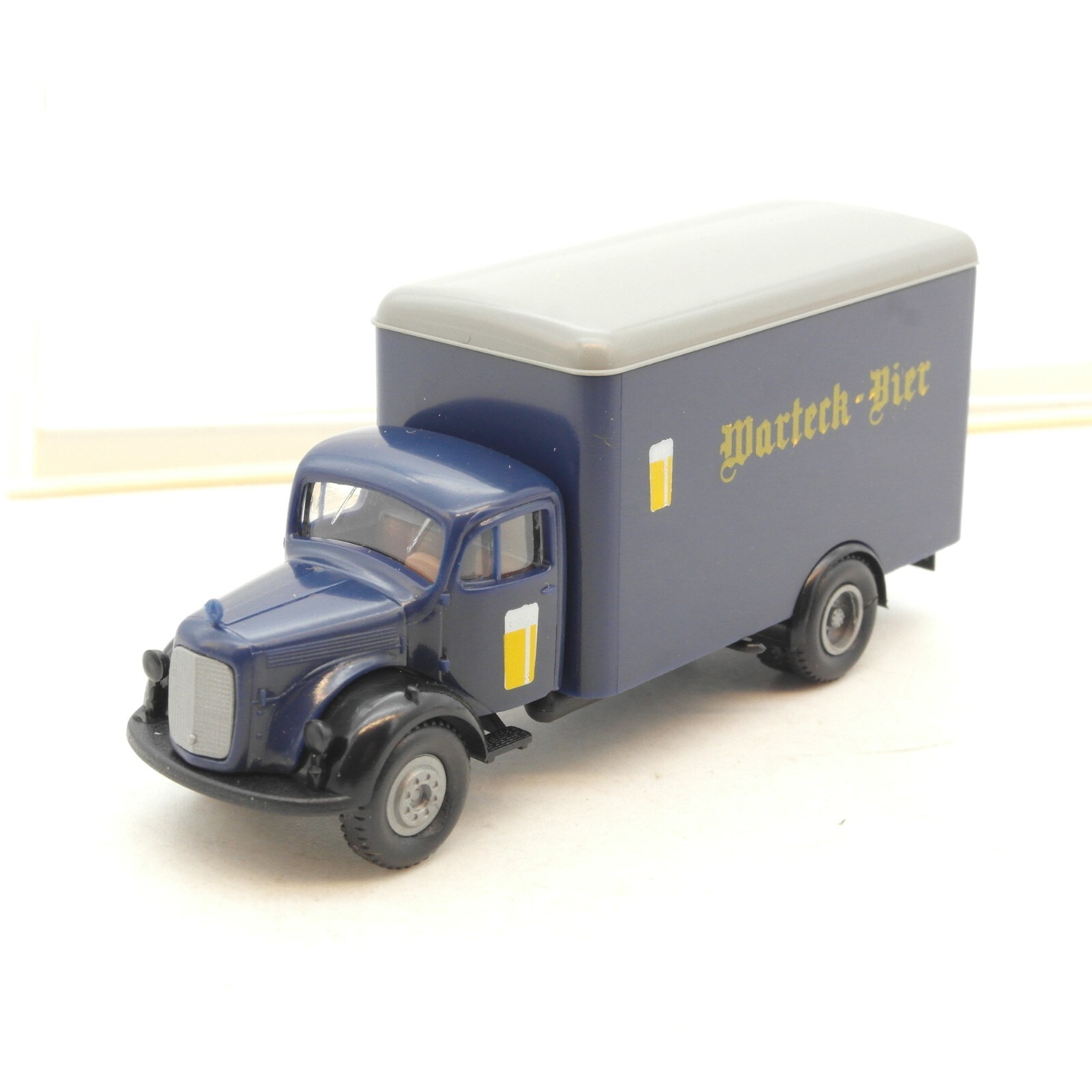 Brekina 1:87 Mercedes L311 Koffer LKW Warteck Bier in OVP RG376