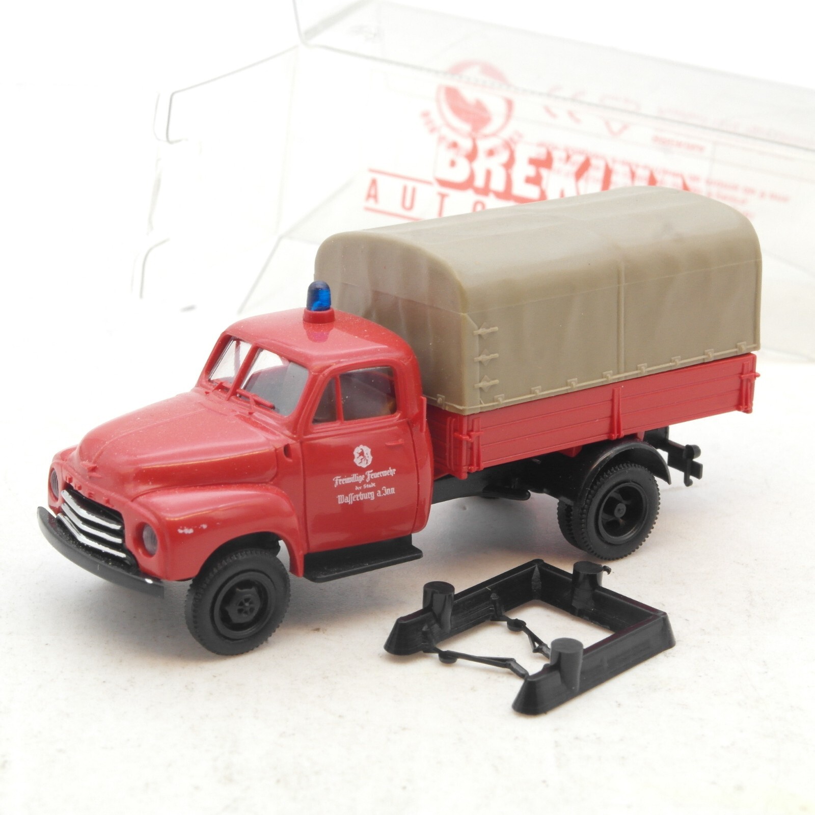Brekina 1:87 Opel Blitz Pritsche Plane Feuerwehr Wassenburg in EVP RG1925
