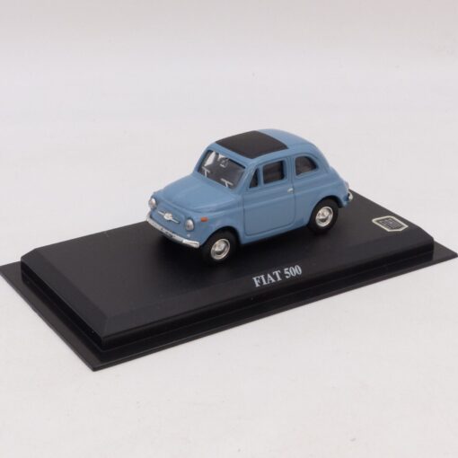 Del Prado 1:43 Fiat 500 hellblau auf Podest, siehe Bilder o. EB6564