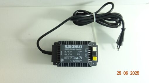 Fleischmann 6811 Digital Control Trafo 230 V siehe Foto CK9039 o.