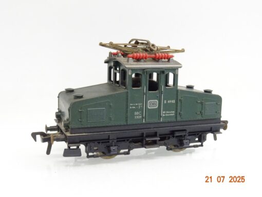 Fleischmann H0 1302 E-Lok E 69 02 grün der DB JL1668 o.