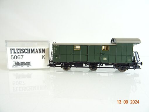 Fleischmann H0 5067 K  Gepäckwagen der DB neuwertig  in OVP PR2692 – Bild 3