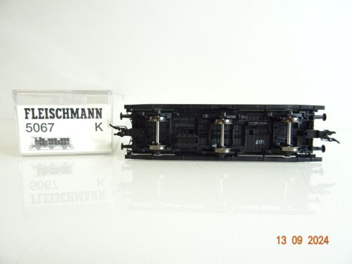 Fleischmann H0 5067 K  Gepäckwagen der DB neuwertig  in OVP PR2692 – Bild 4