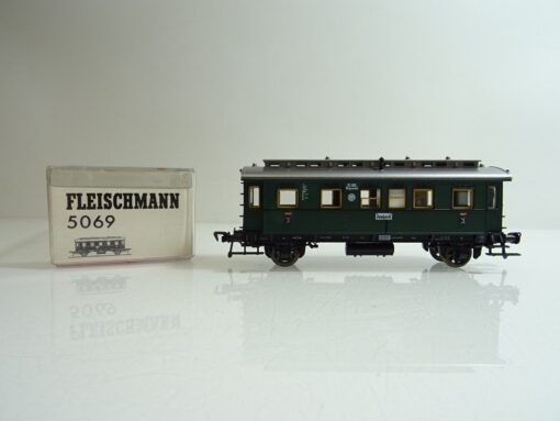 Fleischmann H0 5069 Personenwagen 3. Klasse der DR in OVP PR443