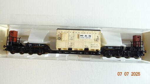 Fleischmann H0 5296 K Tiefladewagen mit Transportkiste MAN der DR in OVP PR8968