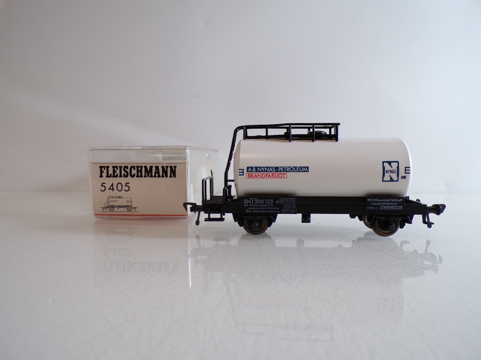 Fleischmann H0 5405 Kesselwagen A.B. NYNÄS PETROLEUM der SNJ in OVP BH1672