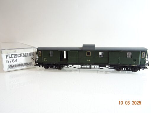 Fleischmann H0 5784 K Gepäckwagen der DR in OVP PR6524