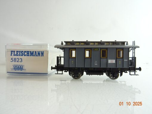 Fleischmann H0 5823 Personenwagen 4.Kl. der K.P.E.V. in OVP BH259