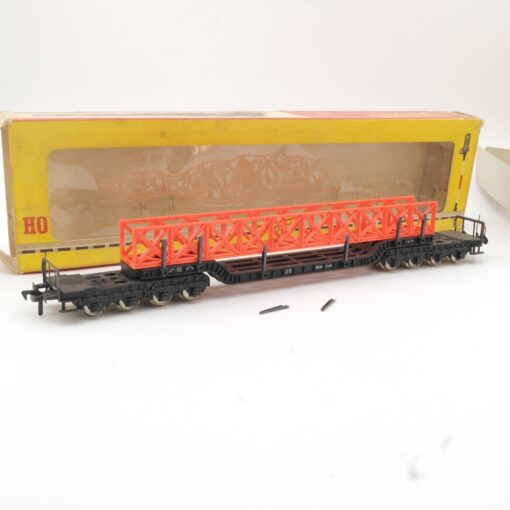 Fleischmann H0 Tiefladewagen mit Ladung, siehe Foto in OVP QR3898