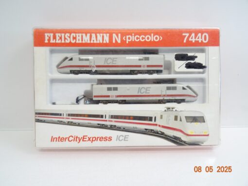 Fleischmann N 7440 Triebwagenzug 2tlg. ICE BR 401 der DB AG in OVP JL544