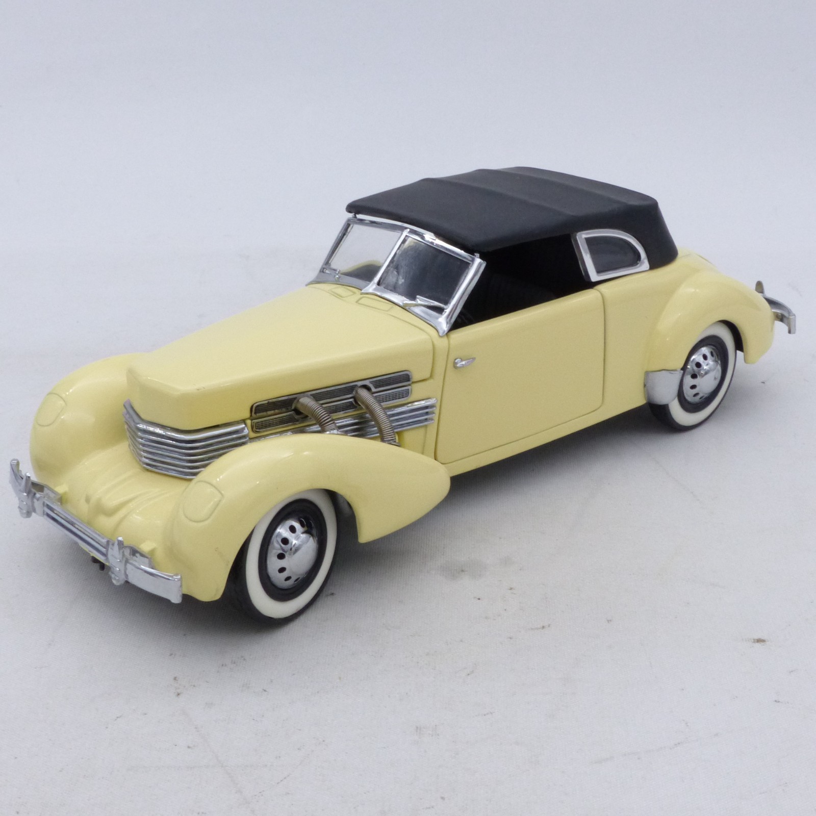 Franklin Mint 1:24 B11PN92 Cord 812 Phaeton Coupé 1937 in Tüte o. EX8591 – Bild 3