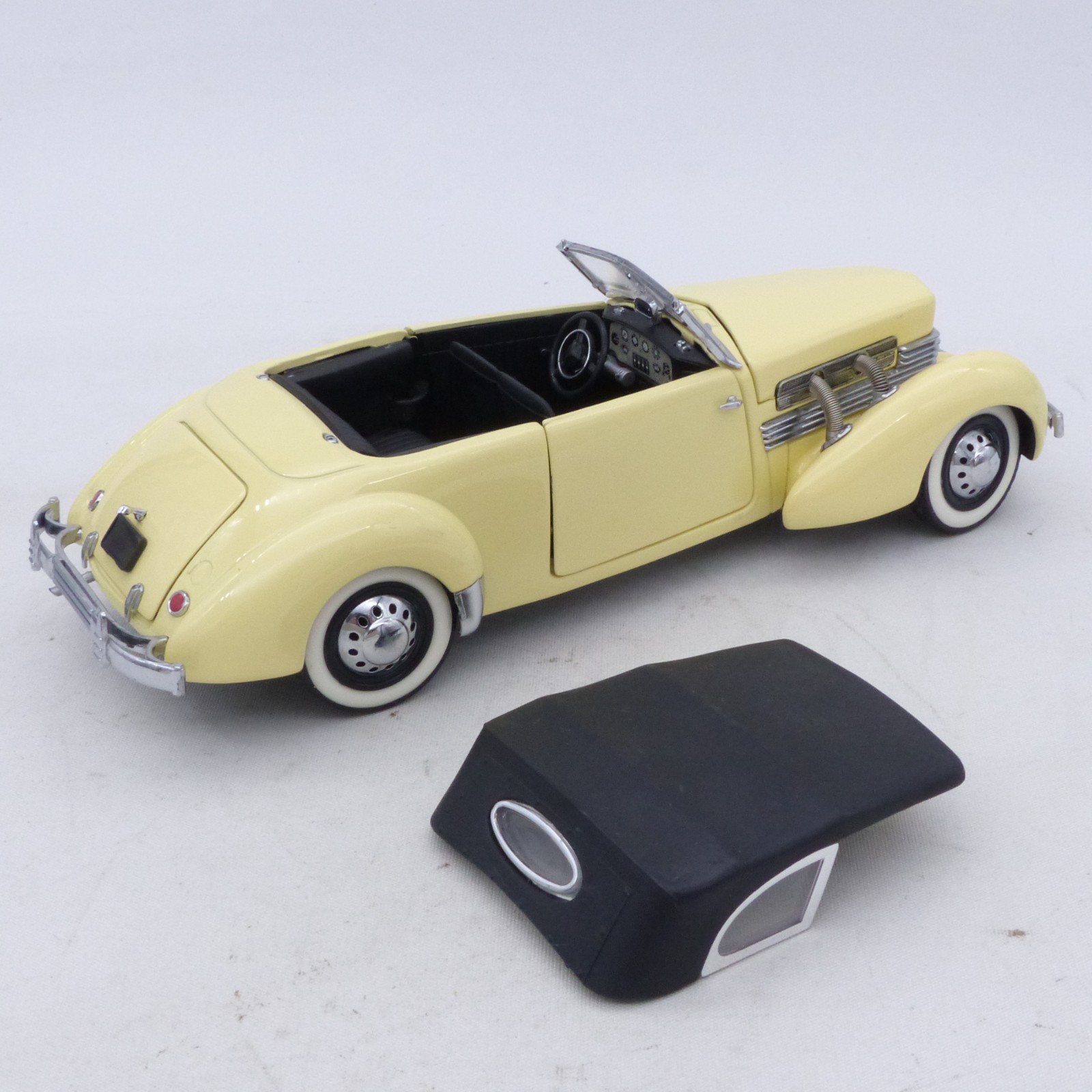 Franklin Mint 1:24 B11PN92 Cord 812 Phaeton Coupé 1937 in Tüte o. EX8591 – Bild 6