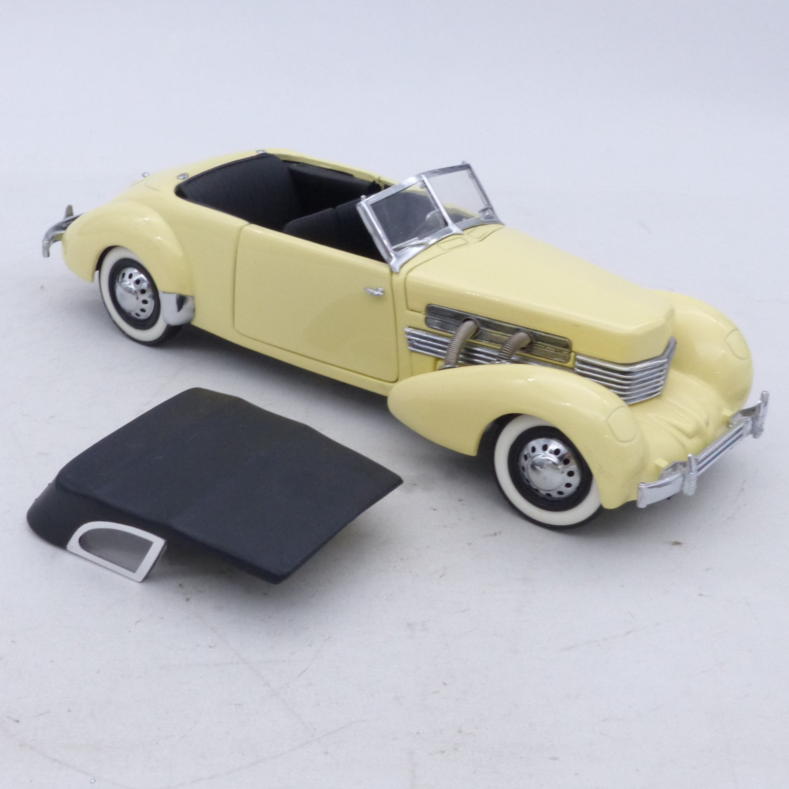 Franklin Mint 1:24 B11PN92 Cord 812 Phaeton Coupé 1937 in Tüte o. EX8591 – Bild 7
