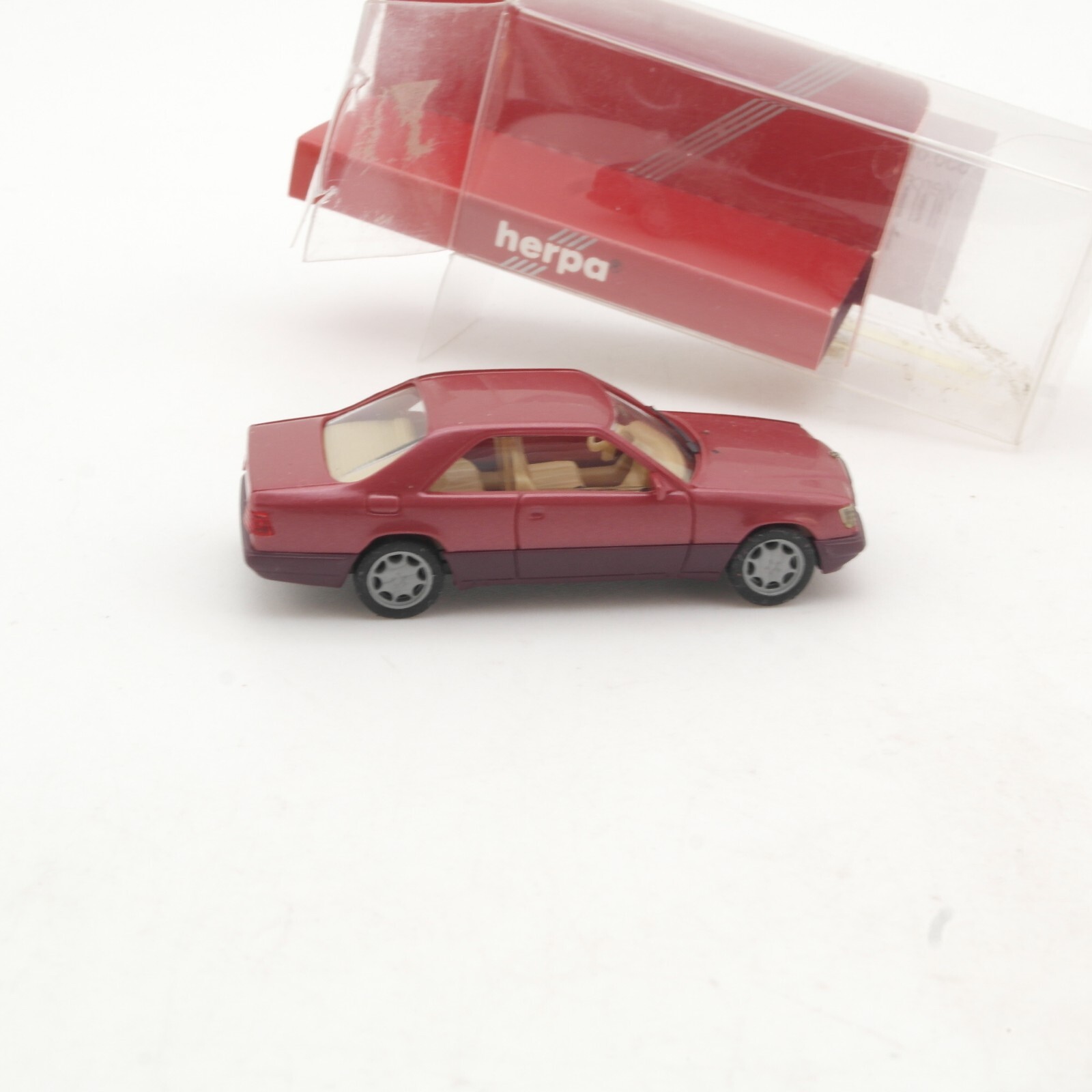 Herpa 1:87 031455 Mercedes Benz E320 Coupé in OVP QR7756 – Bild 3