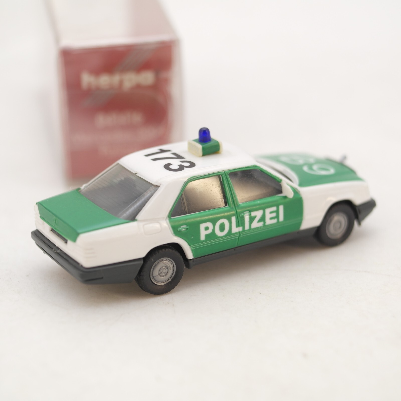 Herpa 1:87 041416 Mercedes Benz 300 E Polizei in OVP RG4800 – Bild 3