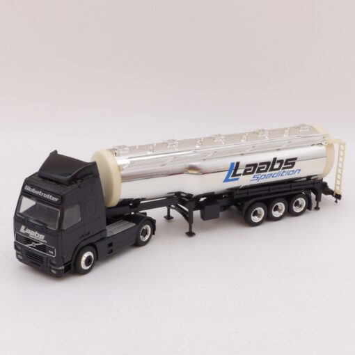 Herpa 1:87 Nr.: 226028 Volvo FH16 Tank-Sattelzug Laabs, siehe Bilder o. EB9467