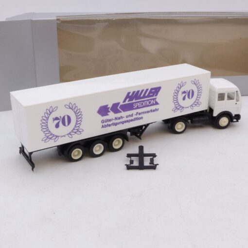 Herpa / Albedo 1:87 MB NG Sattelzug 70 Jahre Haller Spedition, in EVP EB7263 – Bild 3