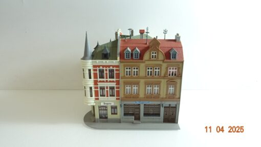 Kibri H0 Eckhaus mit Geschäften aus Anlagenrückbau siehe Foto CK7448 o. – Bild 3