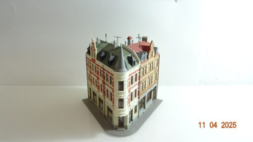 Kibri H0 Eckhaus mit Geschäften aus Anlagenrückbau siehe Foto CK7448 o.