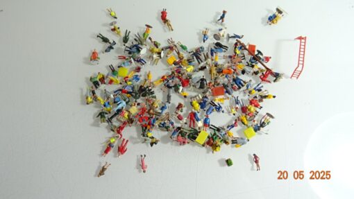 Konvolut H0 Figuren ca. 80 tlg. siehe Foto CK8356 o.