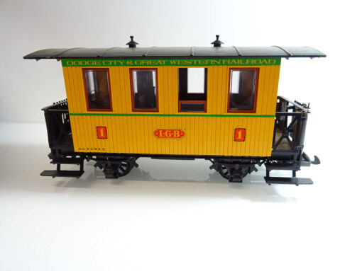 LGB Spur G 3006 US Personenwagen Dodge City & Great West neuwertig in OVP AR6132 – Bild 3