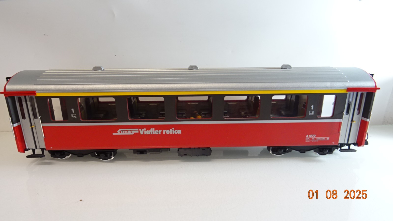 LGB Spur G 3067 Personenwagen 1 Kl. RhB siehe Foto in OVP PK213