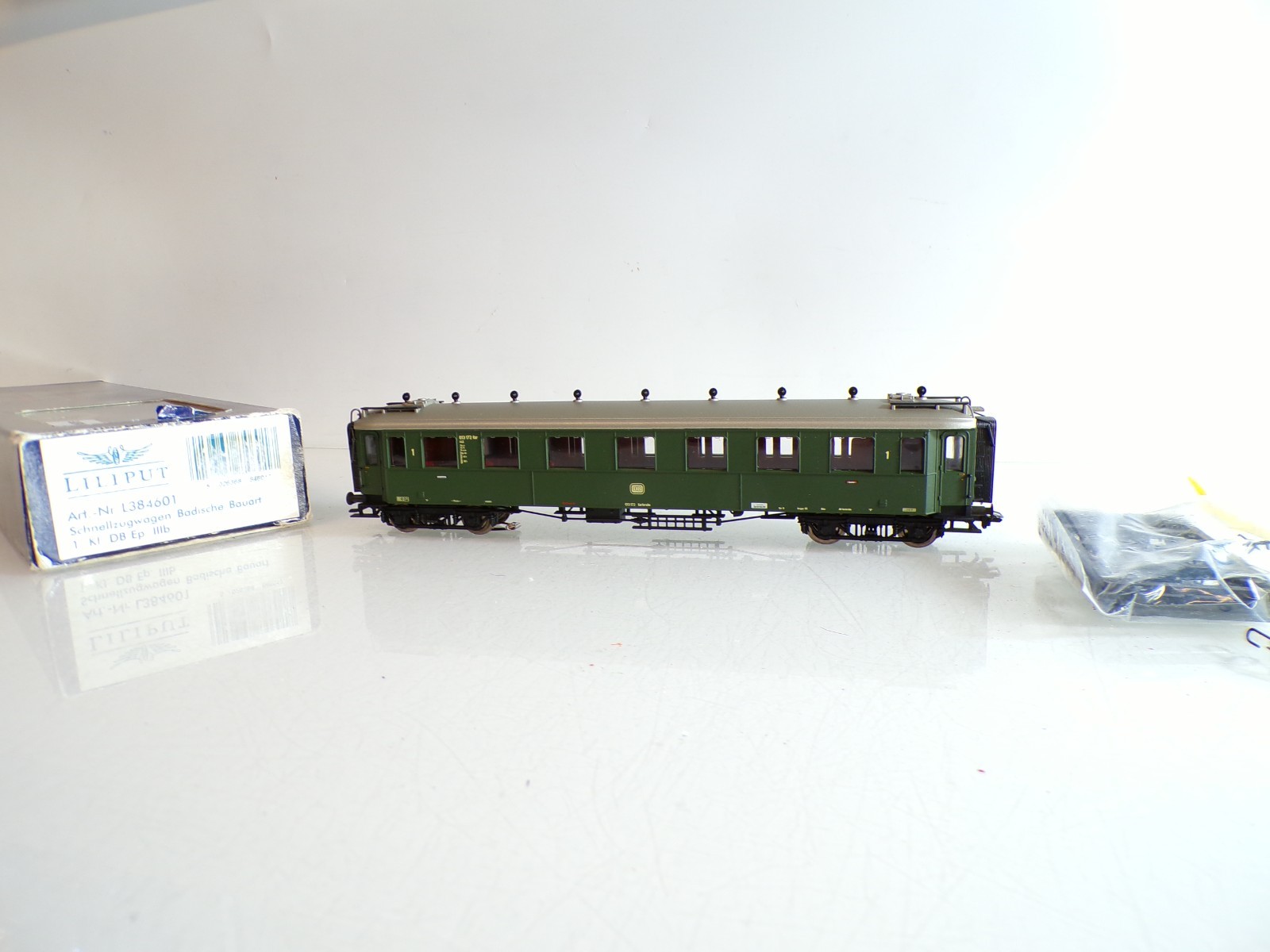 Liliput H0 AC L384601 Personenwagen 1.Kl. badische Bauart der DB in OVP BH1086