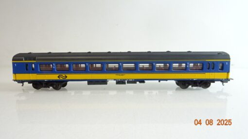 Lima H0 AC Personenwagen 1.Kl. der NS für Märklin PR9401 o.