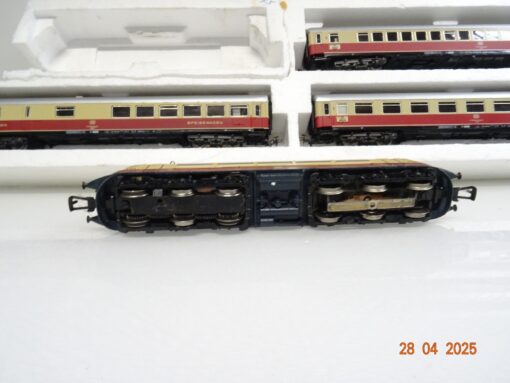 Märklin H0 2852 TEE Personenzug 4tlg. mit E-Lok BR 103 der DB in OVP JL314 – Bild 6
