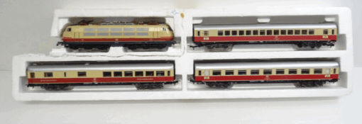 Märklin H0 2852 TEE Personenzug 4tlg. mit E-Lok BR 103 der DB in OVP JL314