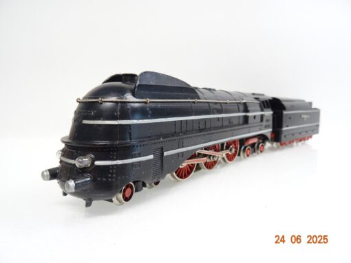 Märklin H0 3007 SK800 Dampflok BR 06 Stromlinie mit Figuren in OVP JL1042 – Bild 3