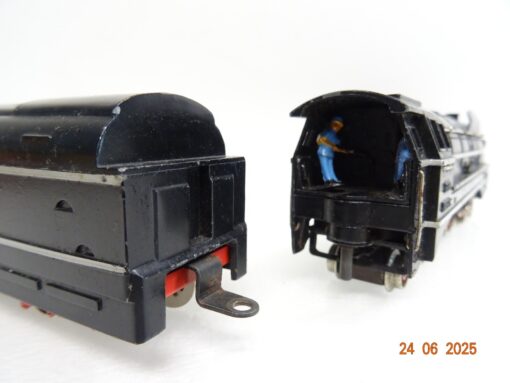 Märklin H0 3007 SK800 Dampflok BR 06 Stromlinie mit Figuren in OVP JL1042 – Bild 6