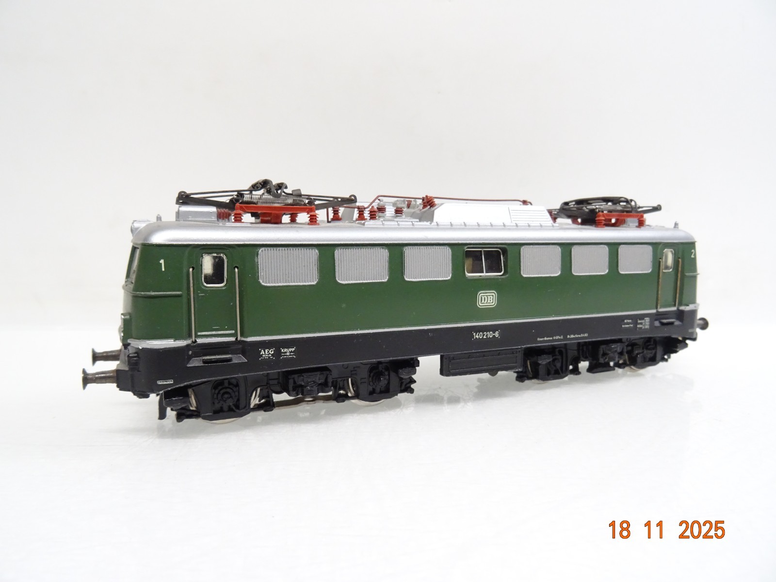 Märklin H0 3040 E-Lok BR 140 210-6 der DB JL4656 o. – Bild 4
