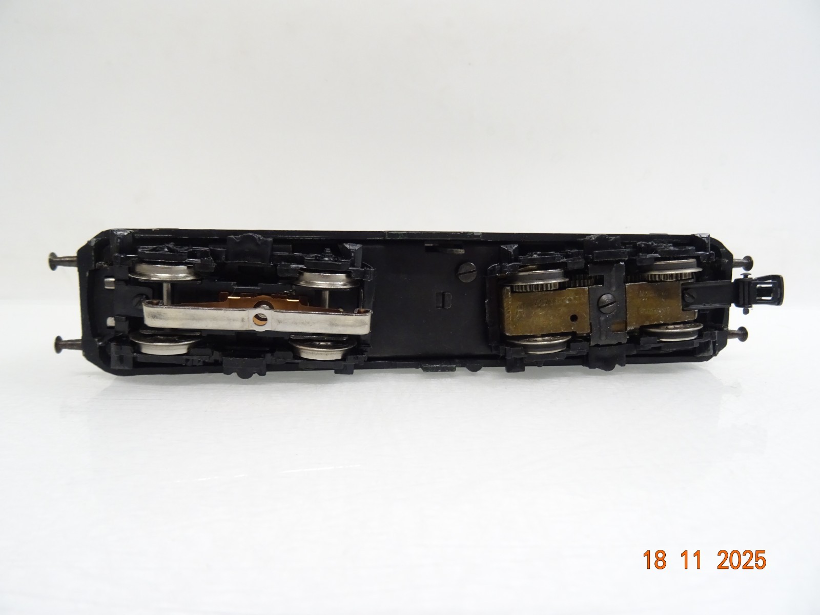 Märklin H0 3040 E-Lok BR 140 210-6 der DB JL4656 o. – Bild 5