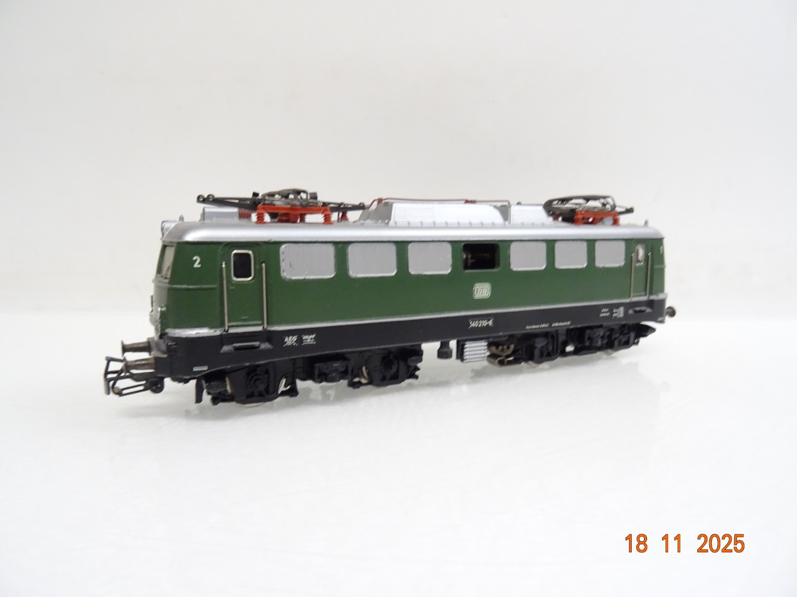 Märklin H0 3040 E-Lok BR 140 210-6 der DB JL4656 o.
