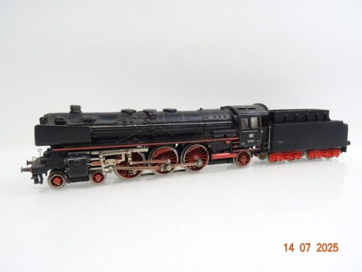 Märklin H0 3048 Dampflok BR 01 097 der DB JL1443 o.