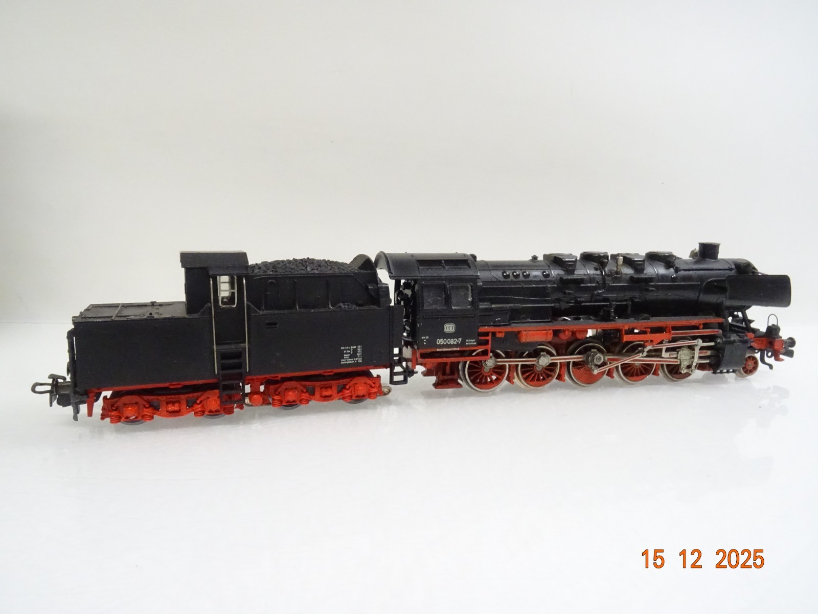 Märklin H0 3084 Dampflok BR 050 082-7 der DB Kabinentender in EVP JL5107 – Bild 4