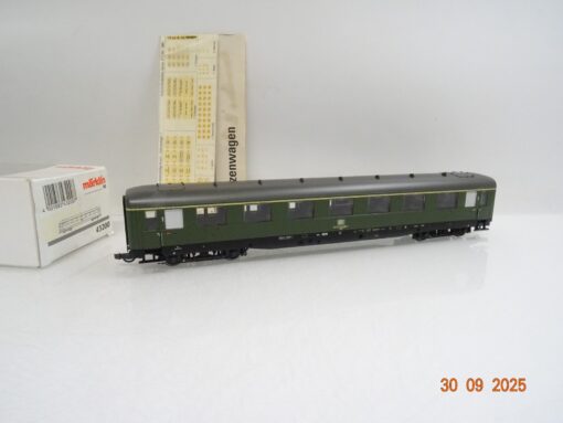 Märklin H0 43200 Schnellzugwagen 1.Kl. der DB für Gleichstrom in OVP JL3297