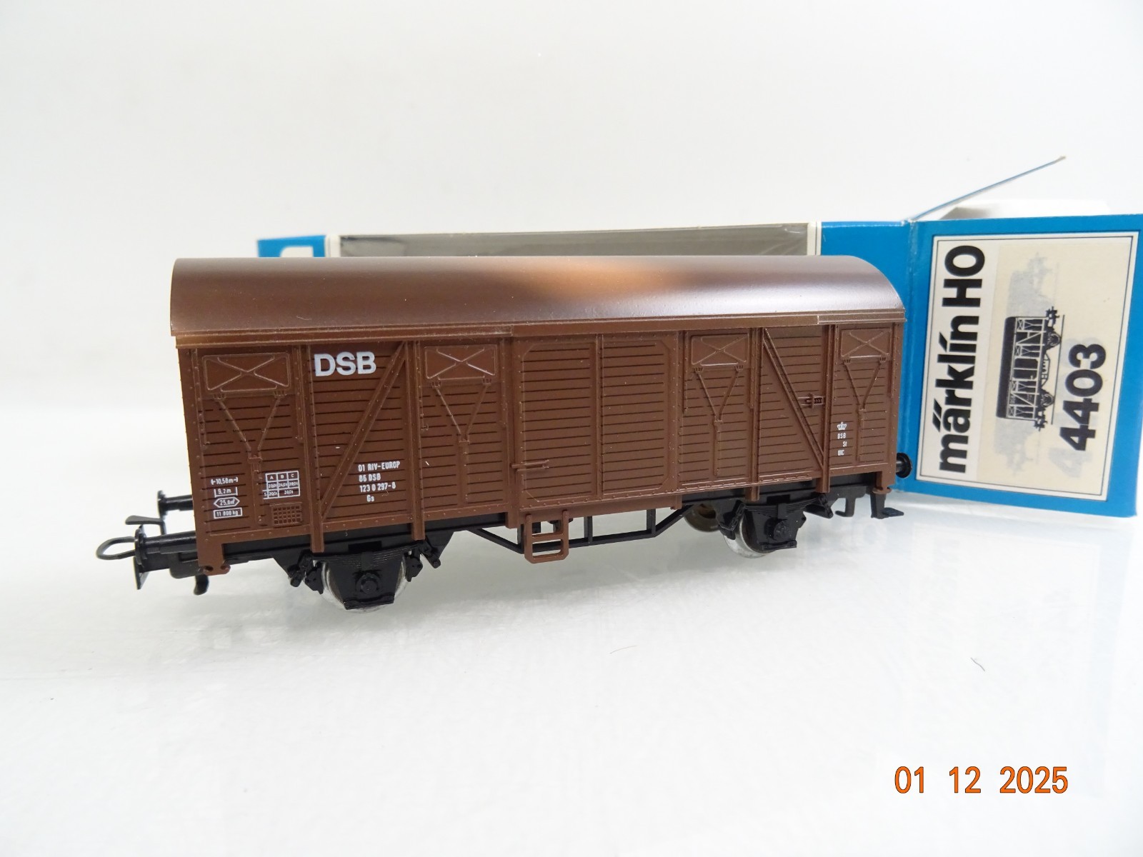Märklin H0 4403 gedeckter Güterwagen der DSB in OVP RR5105