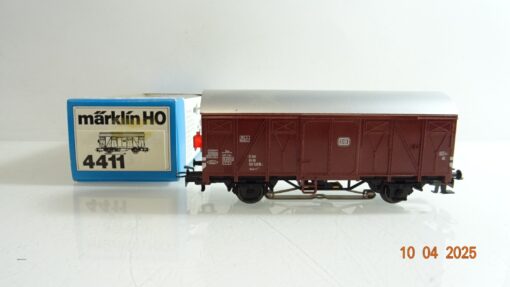 Märklin H0 4411 gedeckter Güterwagen mit Schlußlaterne der DB in OVP PR7081