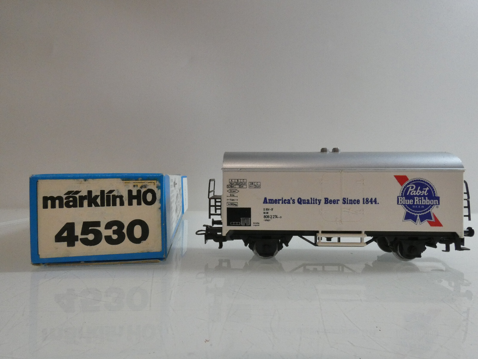 Märklin H0 4569 Kühlwagen Pabst Blue Ribbon in EVP C505