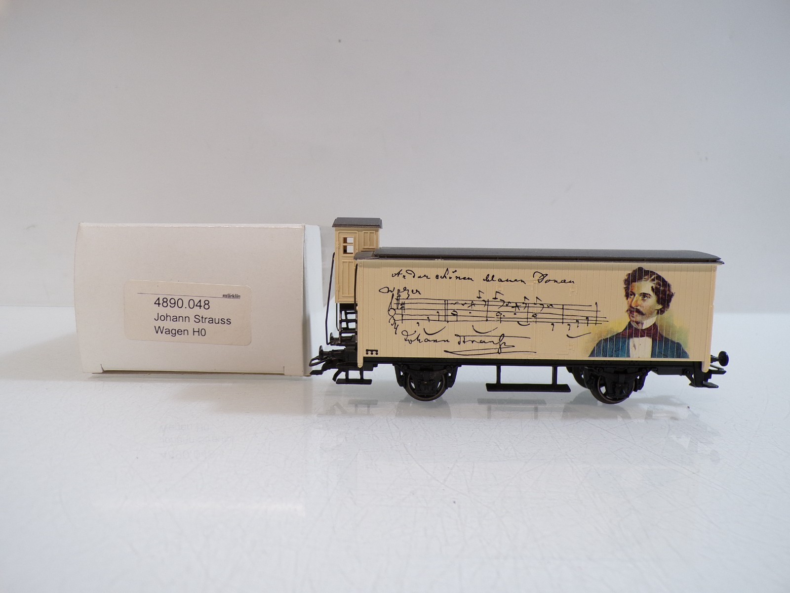 Märklin H0 4890.048 gedeckter Güterwagen Johann Strauß in OVP BH1874